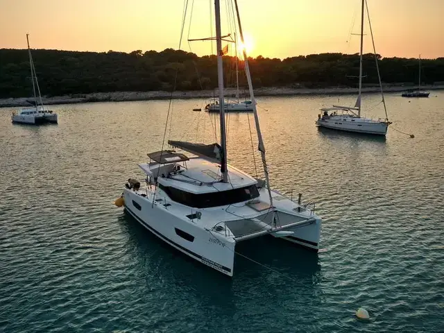 Fountaine Pajot Lucia 40