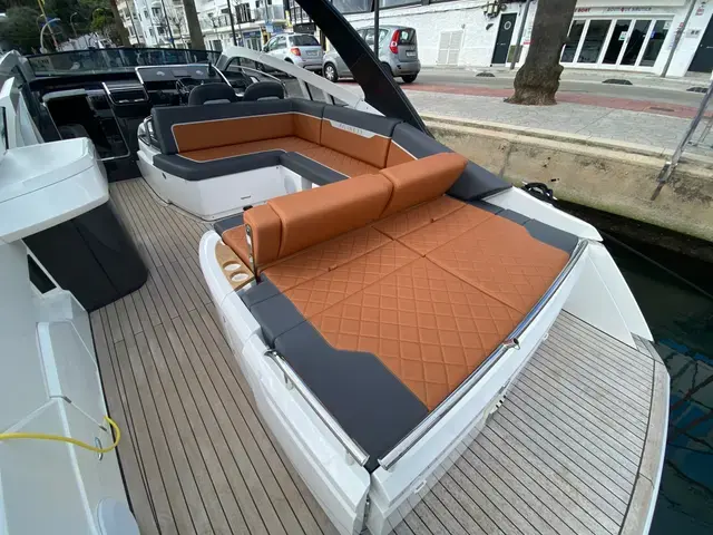 Fairline F Line 33