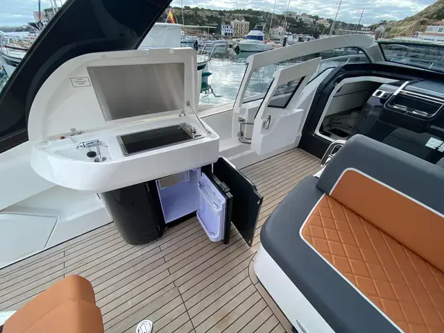 Fairline F Line 33