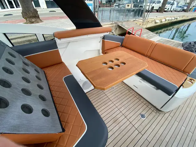 Fairline F Line 33