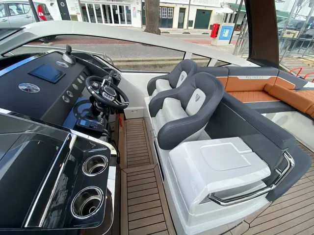 Fairline F Line 33