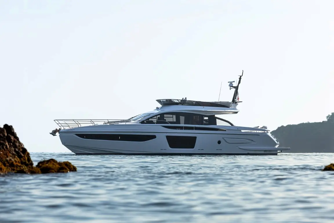 2023 Azimut s7