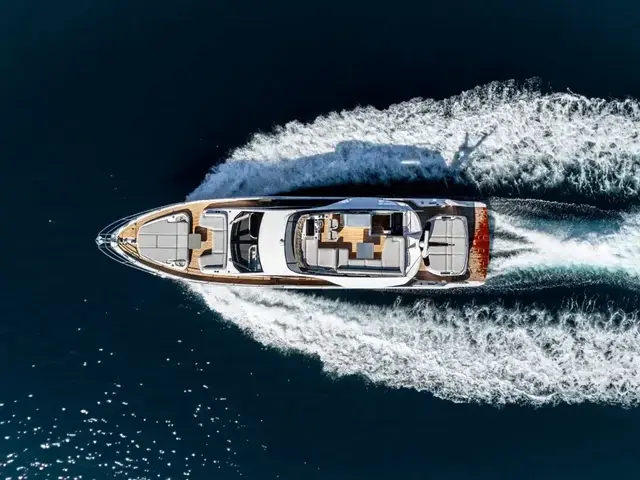 Azimut S7 FLY