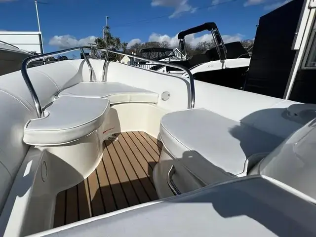 Zodiac Yachtline Deluxe 420