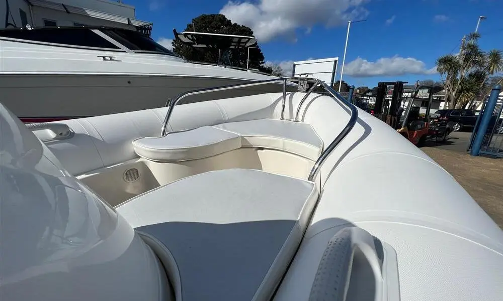 2005 Zodiac yachtline deluxe 420