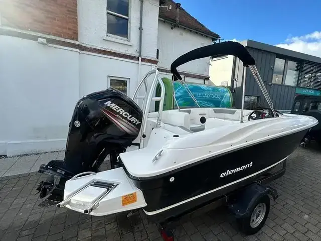 Bayliner Element E5