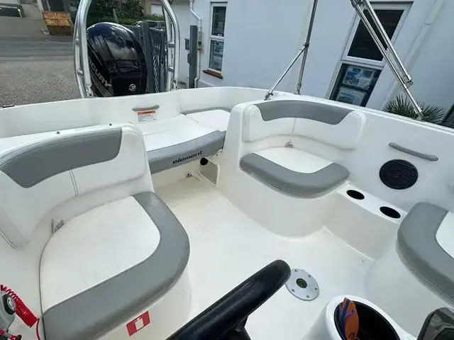 Bayliner Element E5