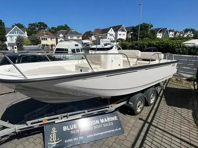 Boston Whaler 190 Montauk