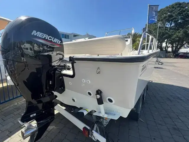 Boston Whaler 190 Montauk