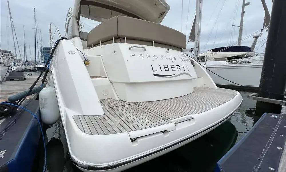 2011 Prestige 390 s