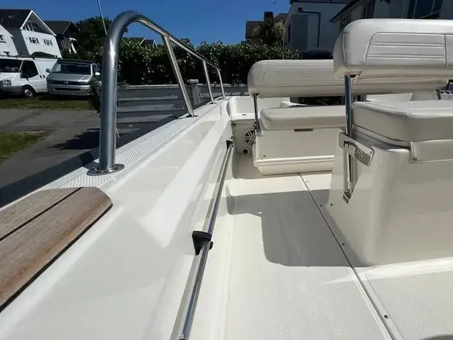 Boston Whaler 190 Montauk