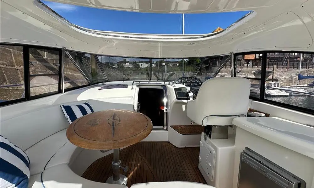 2005 Bavaria 37 sport