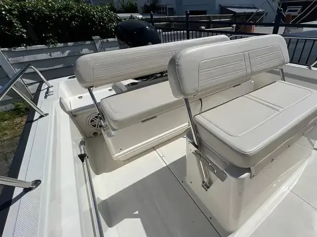 Boston Whaler 190 Montauk