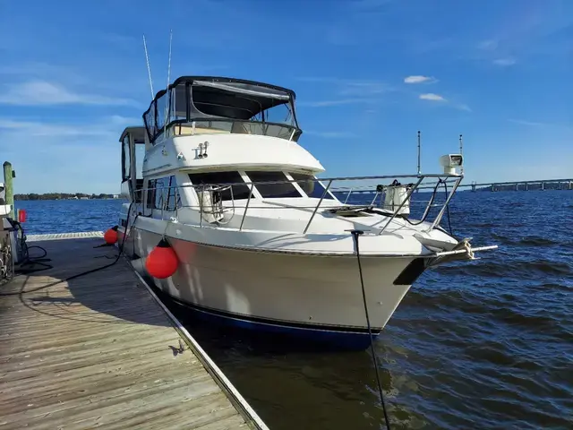 Carver 405 Aft Cabin Motoryacht