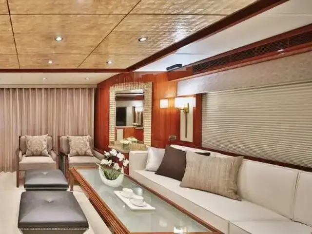 Johnson Flybridge Motor Yacht