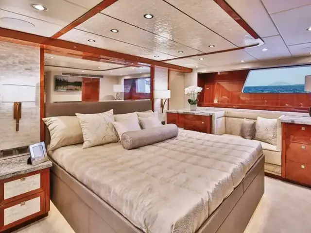 Johnson Flybridge Motor Yacht