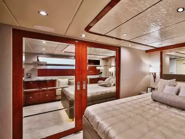 Johnson Flybridge Motor Yacht