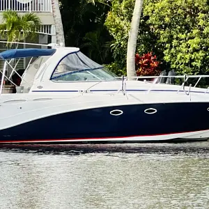 2007 Rinker Express Cruiser 350