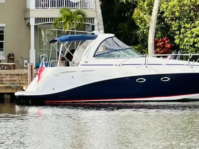 Rinker Express Cruiser 350