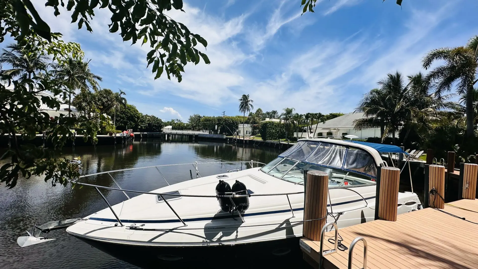 2007 Rinker express cruiser 350