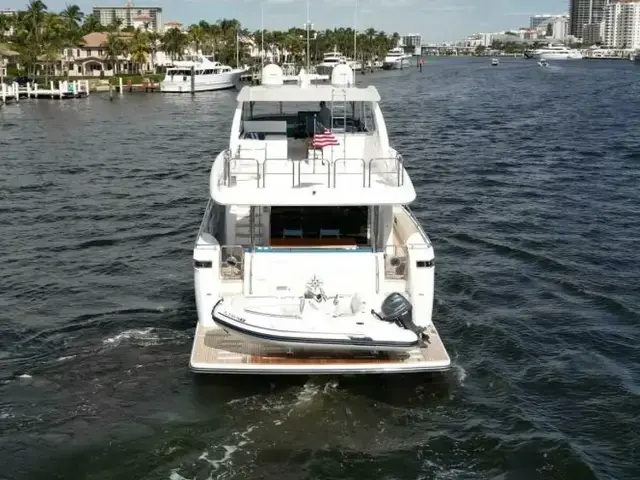 Johnson Flybridge Motor Yacht