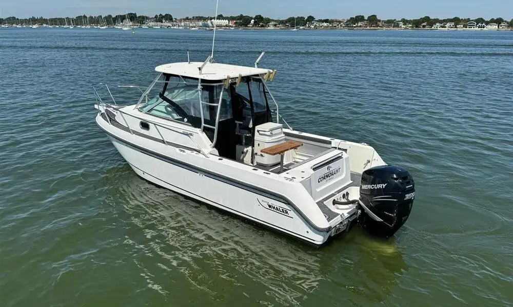 2001 Boston Whaler 26 conquest