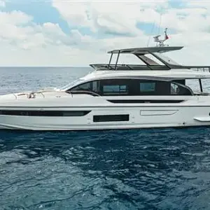 2024 Azimut 72