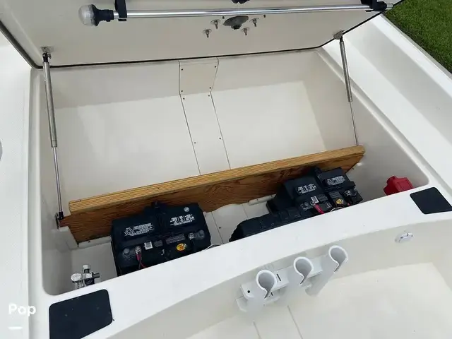 Mako 17 Pro Skiff