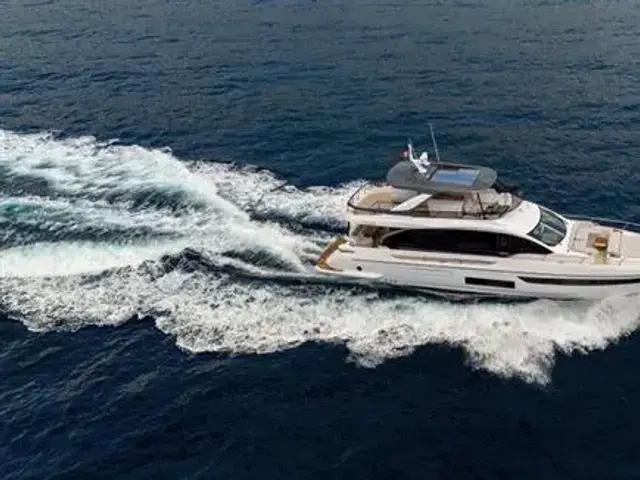 Azimut 72'