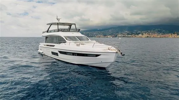 2024 Azimut 72'