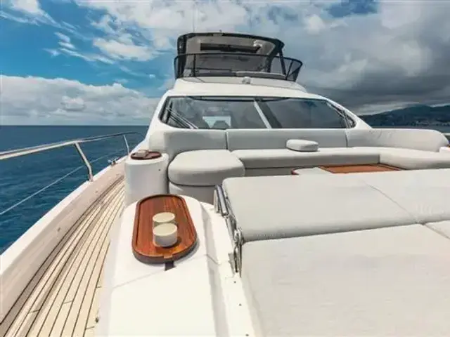 Azimut 72'