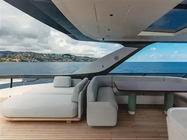 Azimut 72'