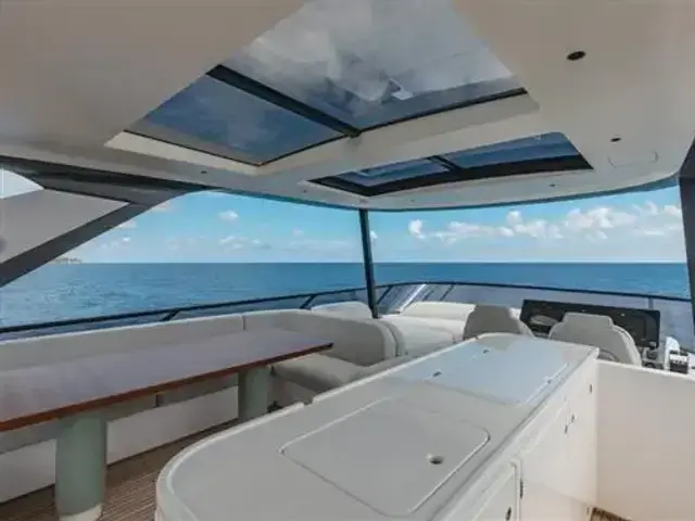 Azimut 72'