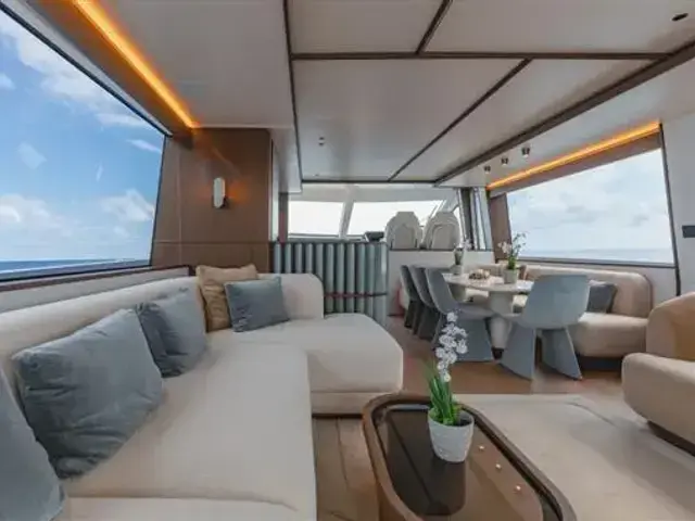 Azimut 72'