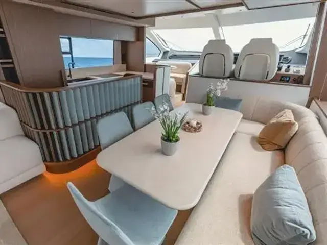 Azimut 72'