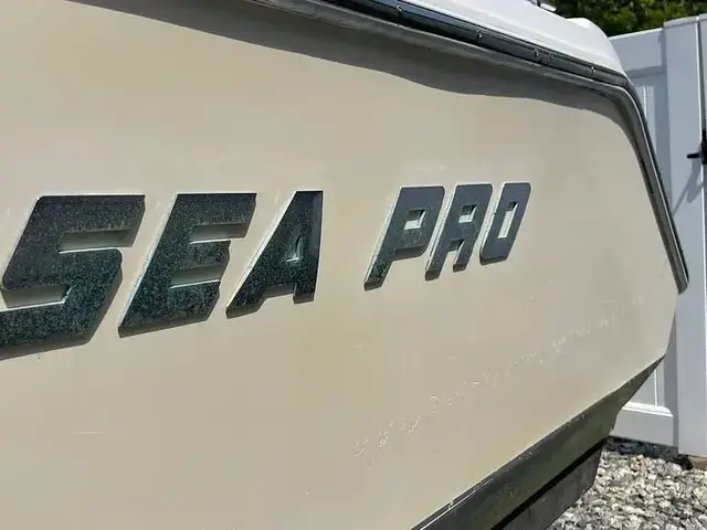 Sea Pro Boats 228 DC