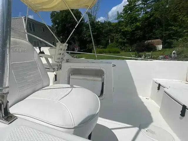 Sea Pro Boats 228 DC