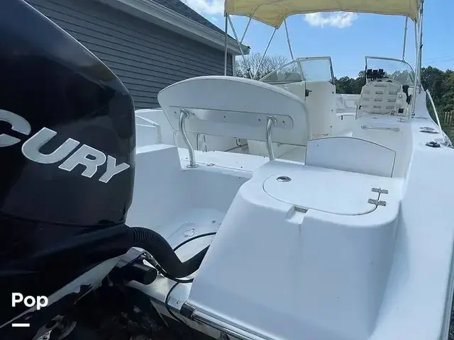 Sea Pro Boats 228 DC