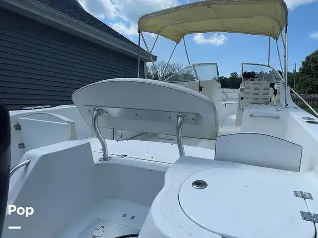 Sea Pro Boats 228 DC