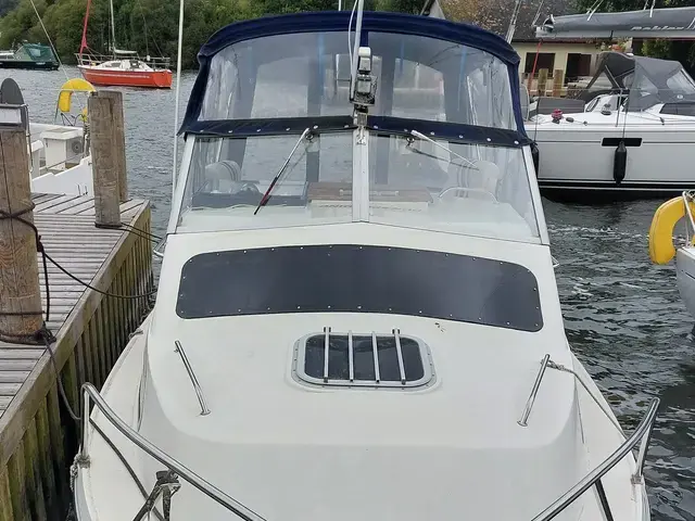 Fairline Weekender 21