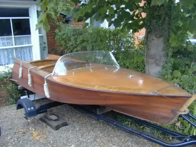 Unknown Classic Wooden Runabout