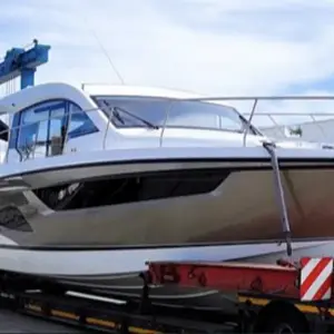 2019 Sealine C390