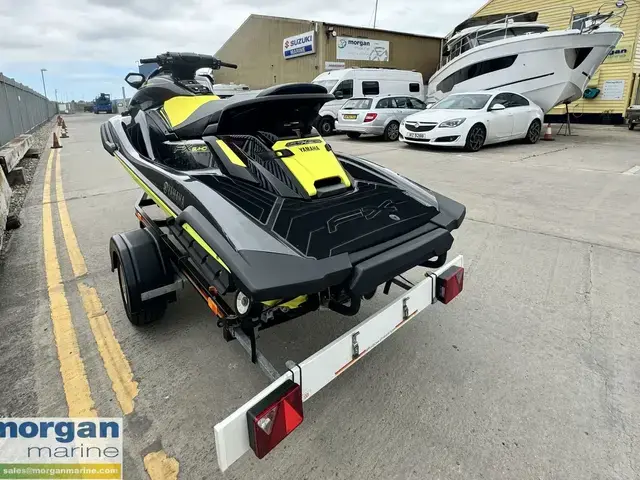 Yamaha FX SVHO Waverunner Jet ski