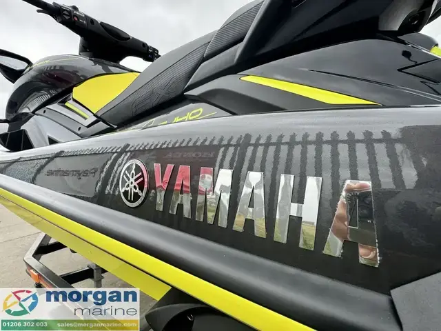 Yamaha FX SVHO Waverunner Jet ski