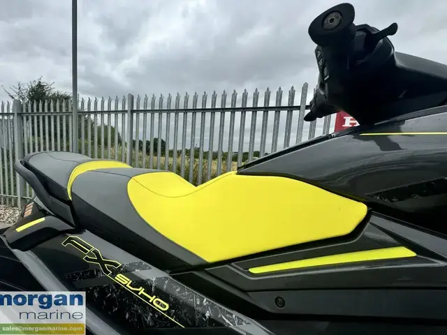 Yamaha FX SVHO Waverunner Jet ski