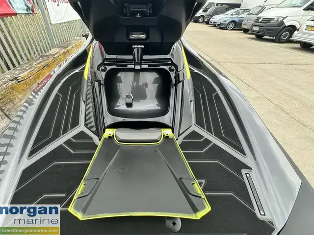 Yamaha FX SVHO Waverunner Jet ski