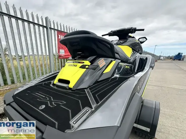 Yamaha FX SVHO Waverunner Jet ski