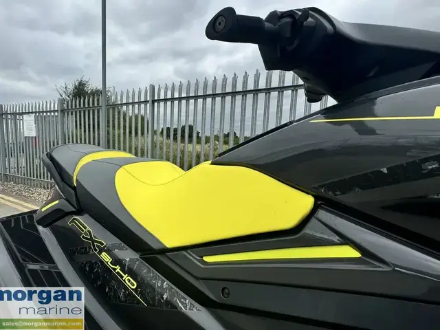 Yamaha FX SVHO Waverunner Jet ski