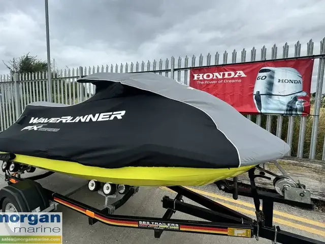 Yamaha FX SVHO Waverunner Jet ski