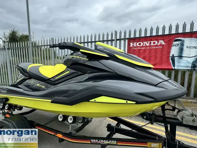 Yamaha FX SVHO Waverunner Jet ski